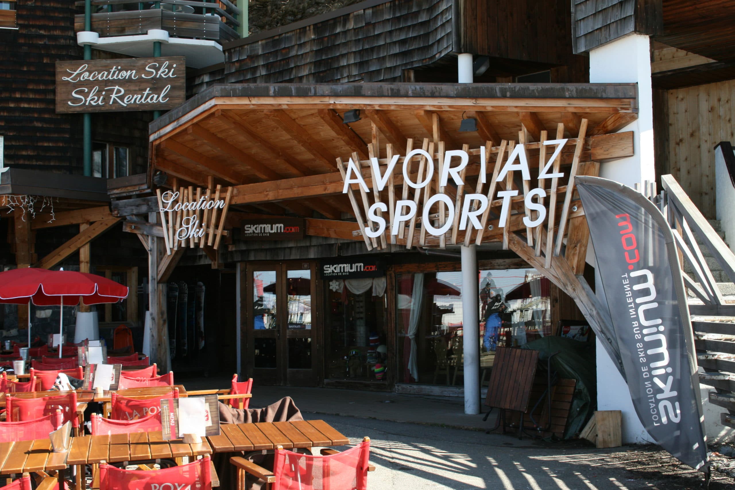 Devanture de la boutique Avoriaz Sports située à Avoriaz 1800